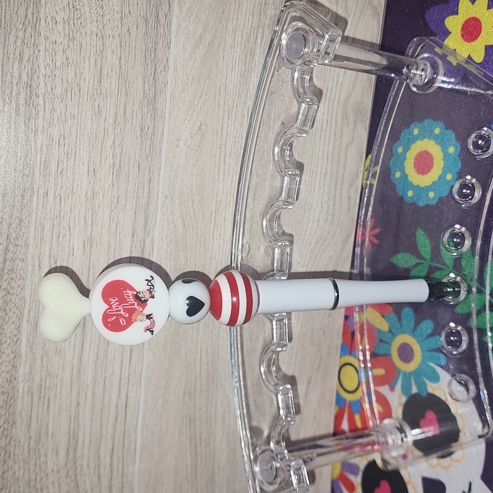 I Love Lucy Pen